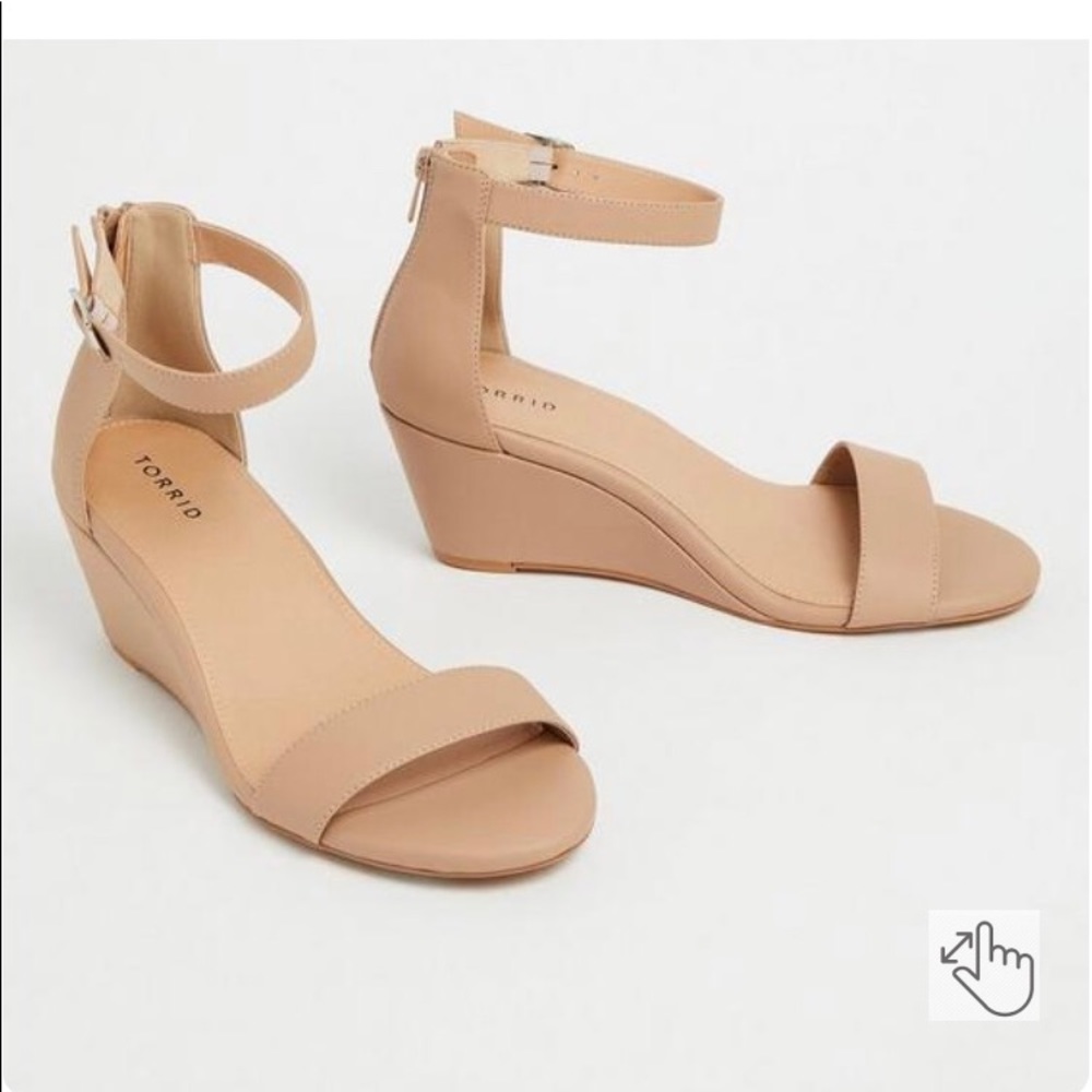 NWT Wedge Sandal